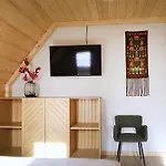 Za Wierchem Apartment Banska Wyzna